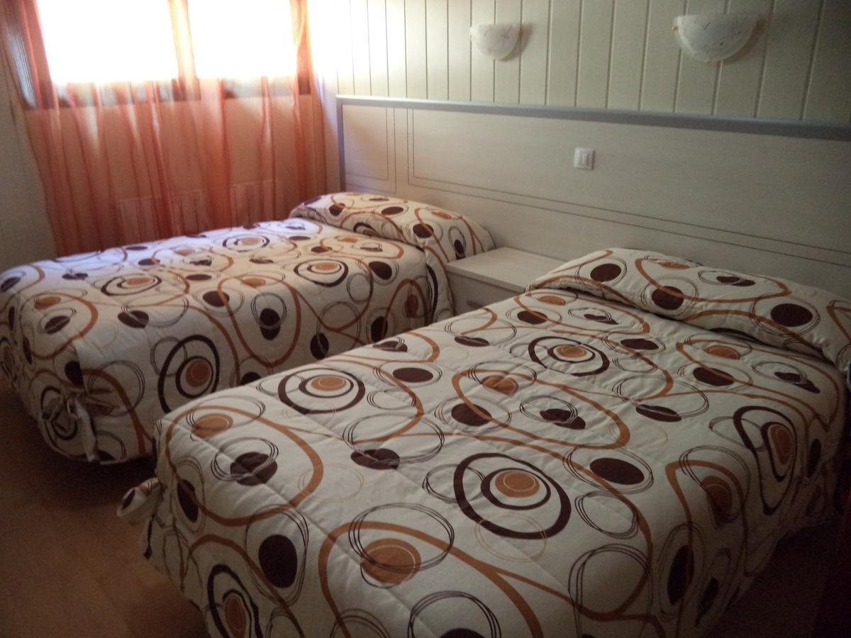 Hotel A Santiago Belorado Eksteriør bilde